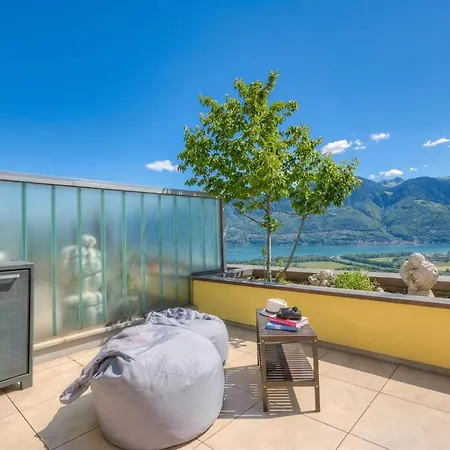 Апартаменты Panorama Maggiore Apartment- Happy *