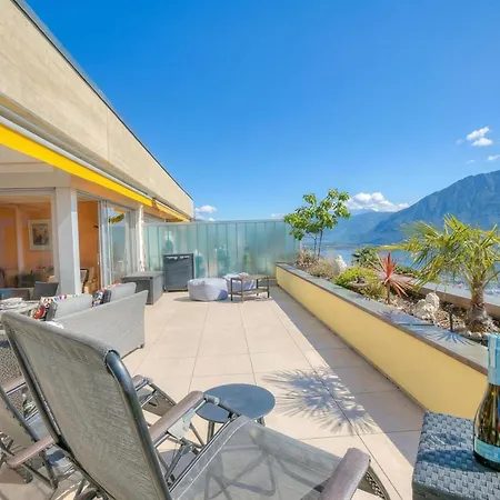 Апартаменты Panorama Maggiore Apartment- Happy