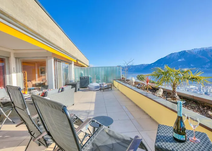 Apartamento Panorama Maggiore Apartment- Happy