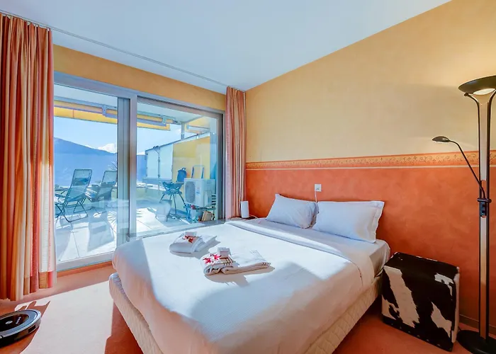 Panorama Maggiore Apartment- Happy Apartment *